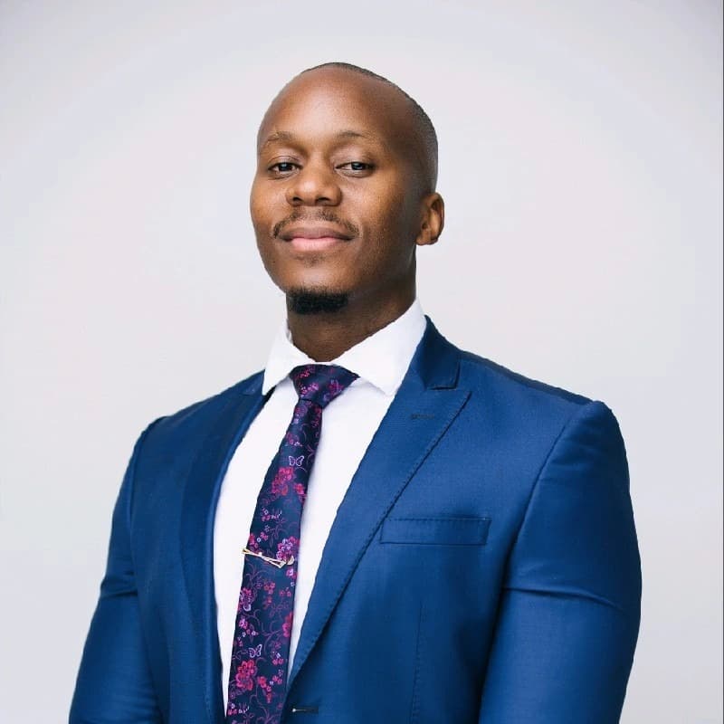 Makibinyane Mohapeloa, Managing Director.